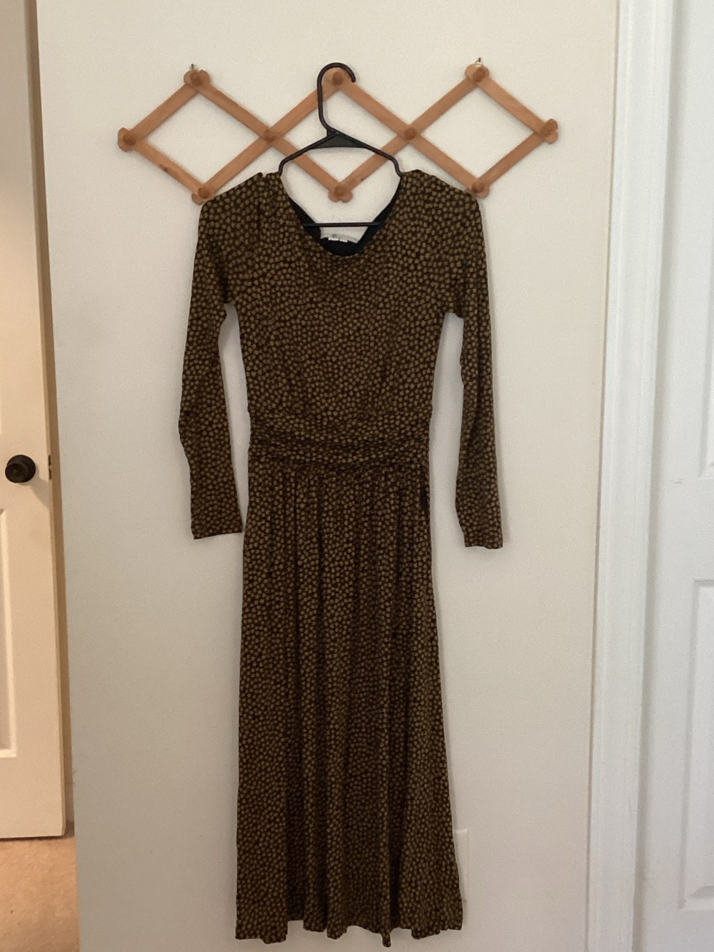 Boden maple leaf pattern long sleeve maxi dress